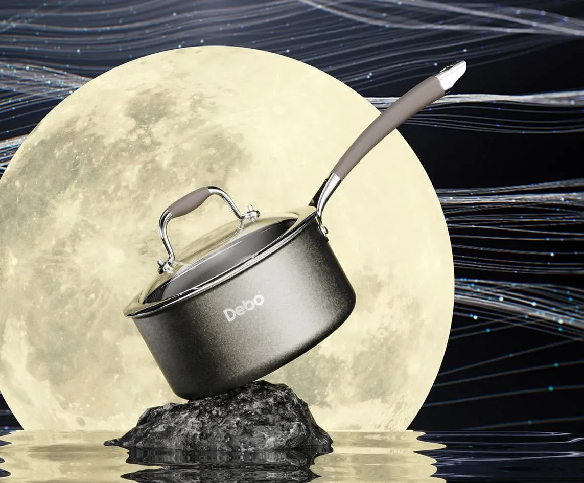 Diana Pure Titanium Milk Pan in use
