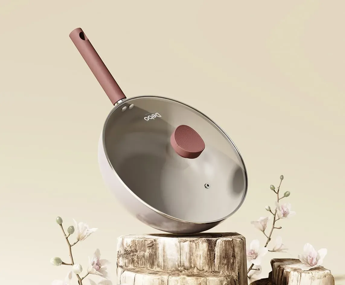 Cappuccino Wok 30cm in use